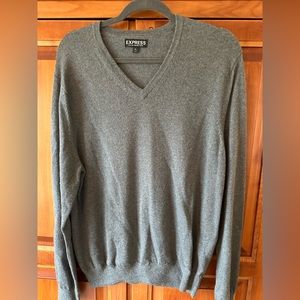 Express Mens merino wool v neck sweater XL
